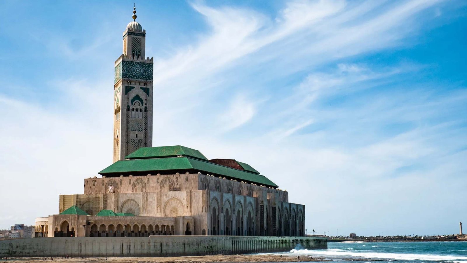 Hassan II Mosque overlooking the Atlantic Ocean in Casablanca, Morocco